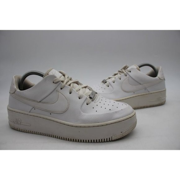 Nike Air Force 1 Platform Sage Low Triple White Women's Size 11 Shoes AR5339-100 - Picture 1 of 10
